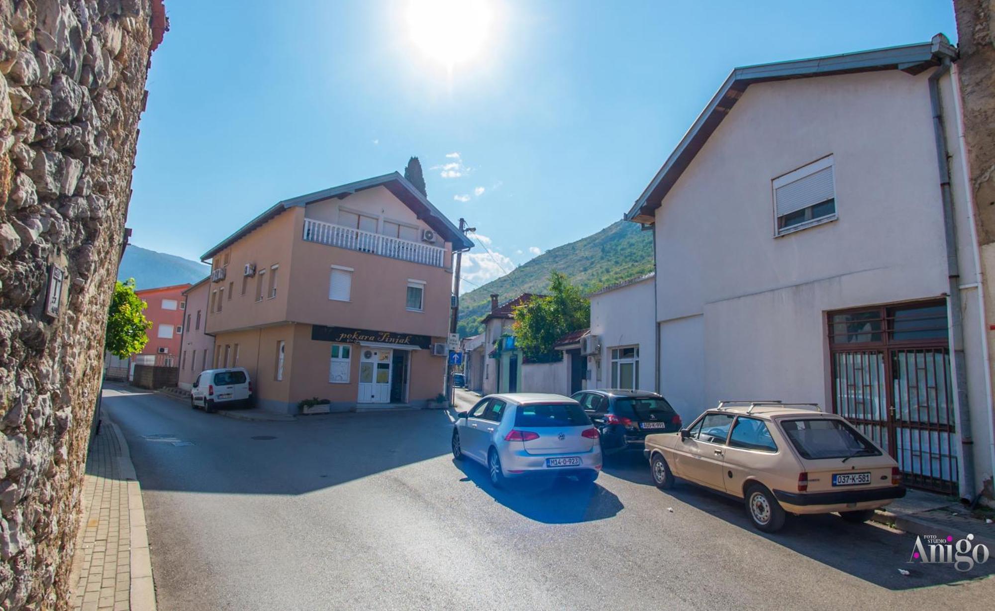 Apartments Enigma - With Private Parking Mostar Esterno foto