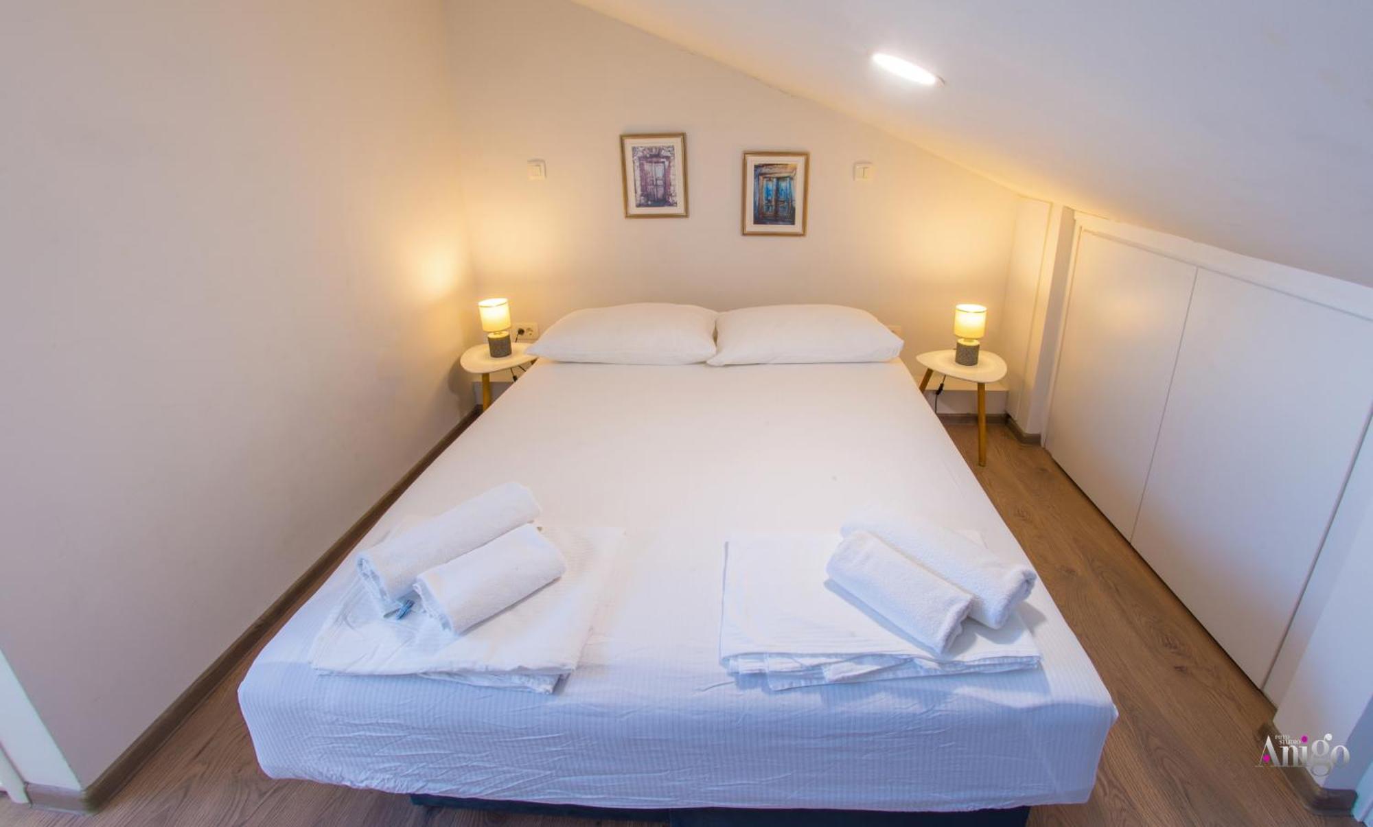 Apartments Enigma - With Private Parking Mostar Esterno foto