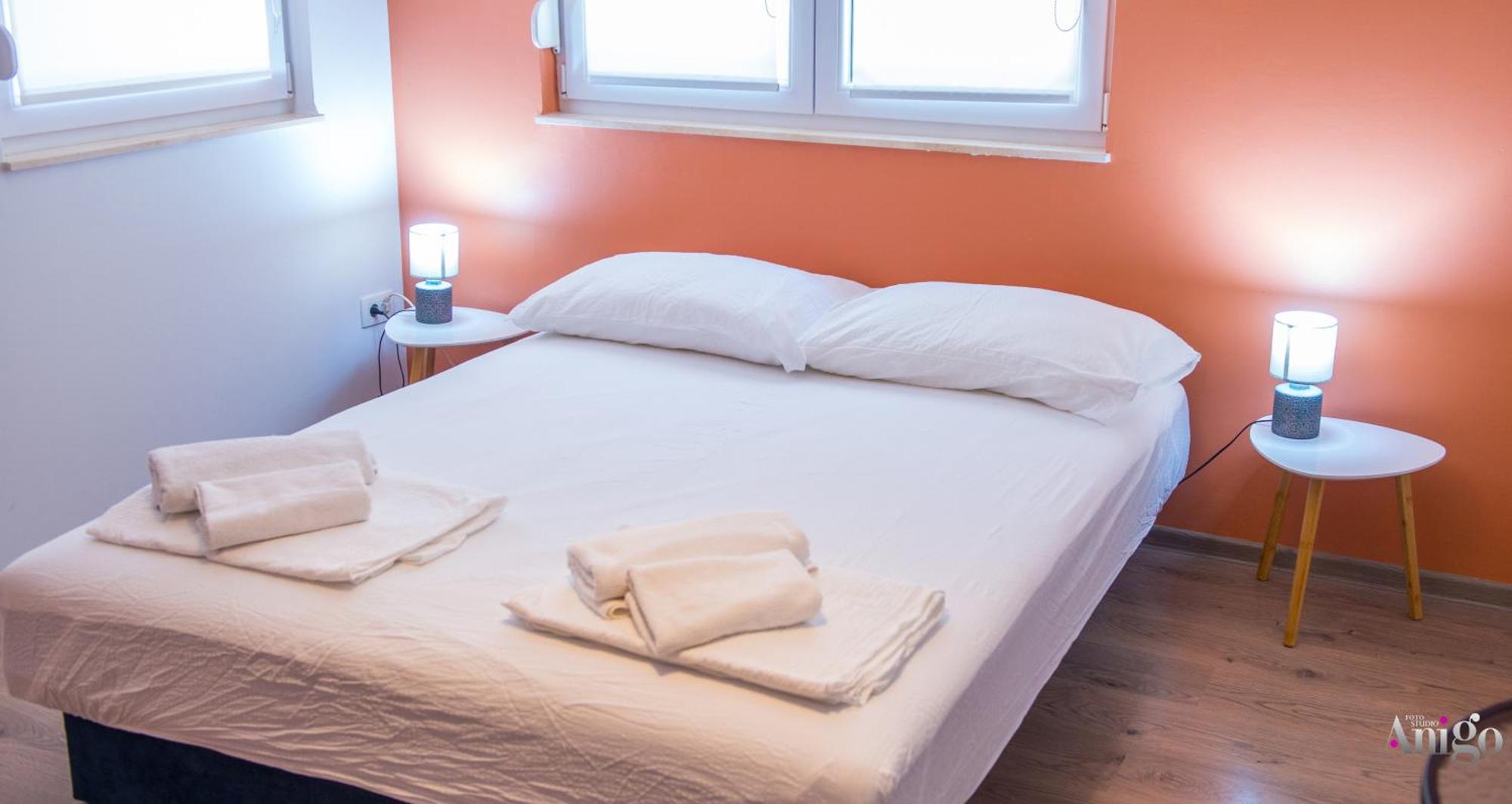 Apartments Enigma - With Private Parking Mostar Esterno foto