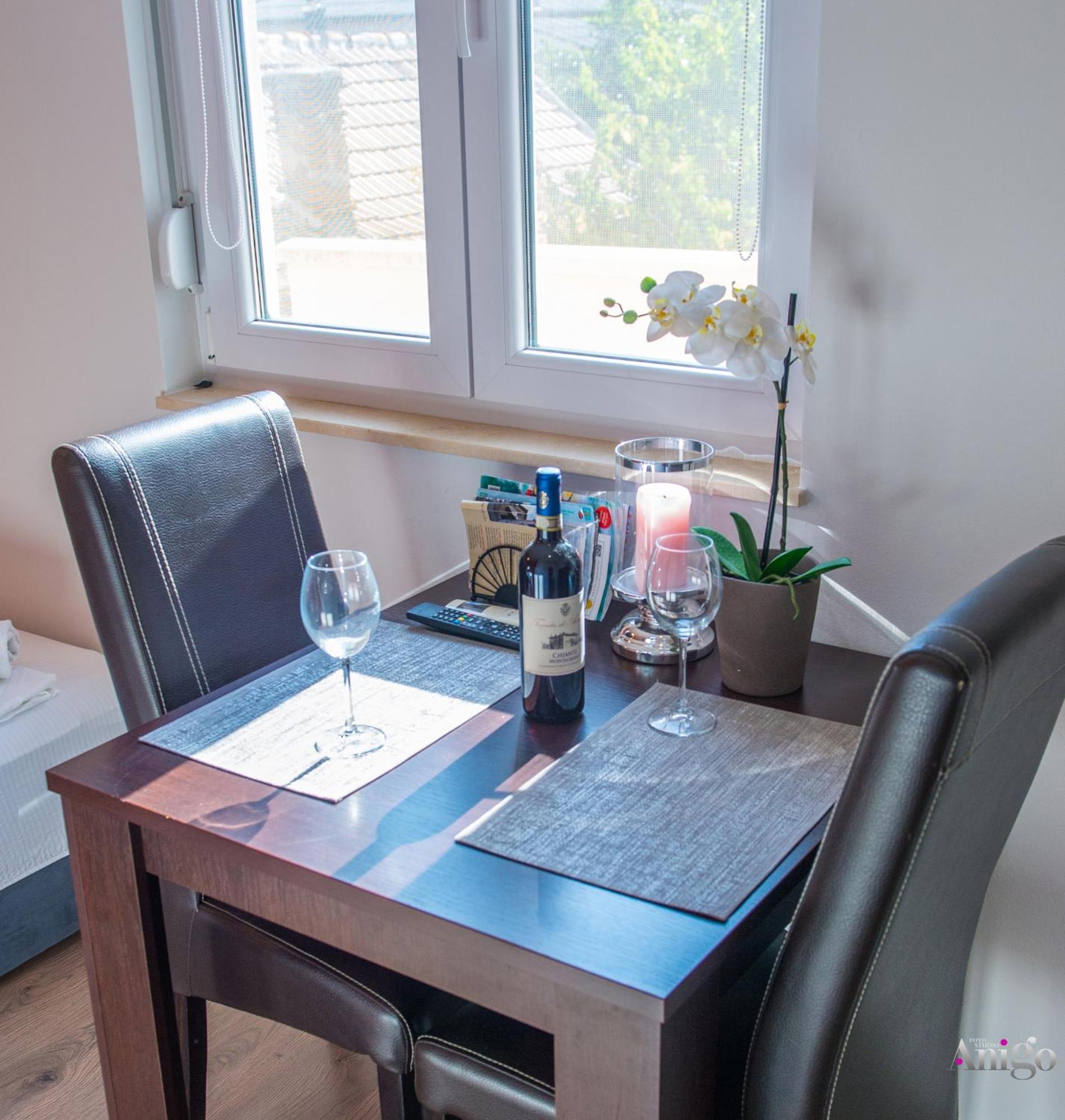 Apartments Enigma - With Private Parking Mostar Esterno foto